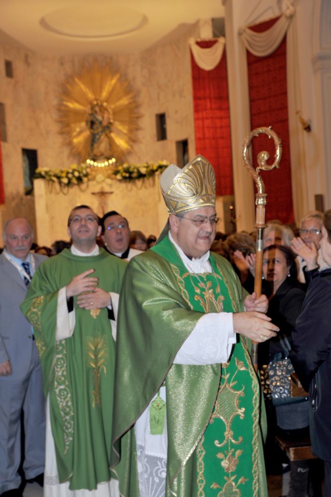 possesso-canonico-don-doriano-12-11-2011 (97)